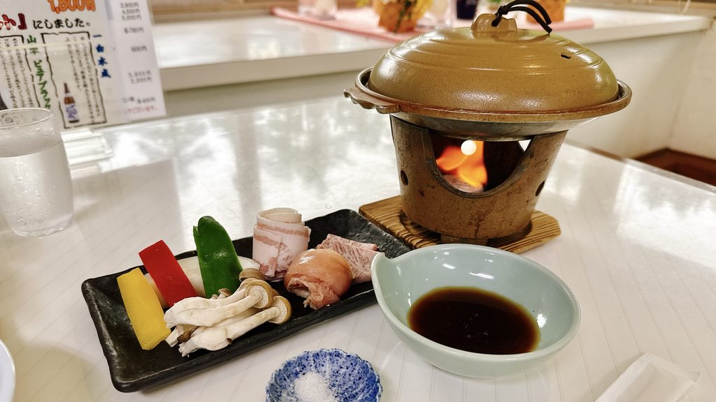 玉川温泉の夕食オプション 地場お肉の食べ比べ