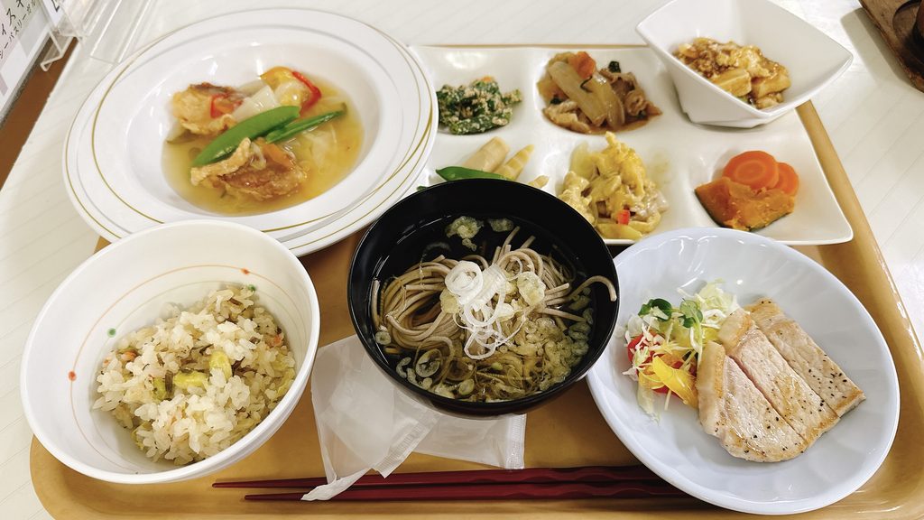 玉川温泉の夕食 赤魚の唐揚げあんかけ