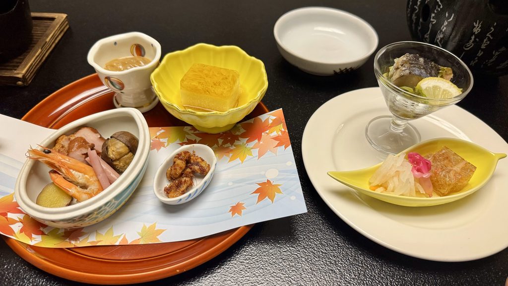 依山楼岩崎の夕食 前菜