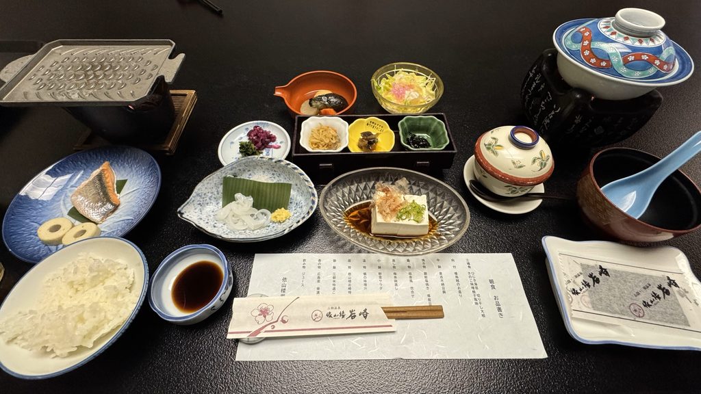 依山楼岩崎の朝食